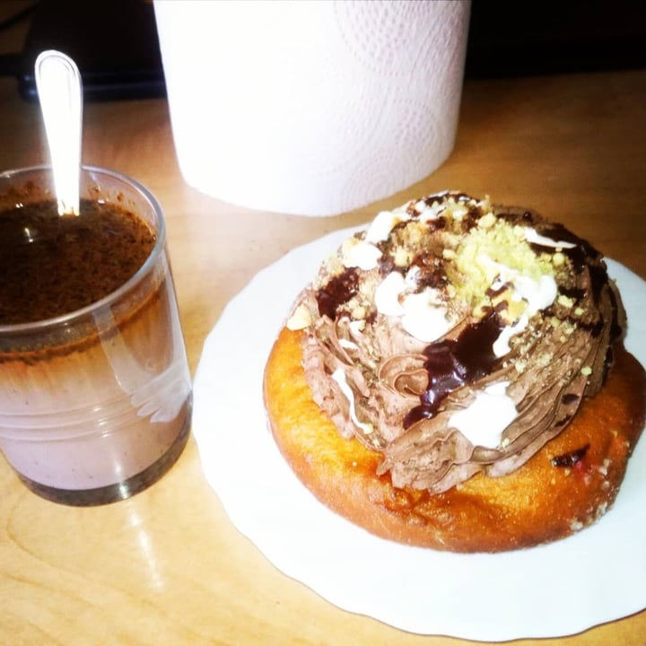photo of Delish Vegan Doughnuts Campfire shared by @jaquelineruck on  26 Jul 2019 - review
