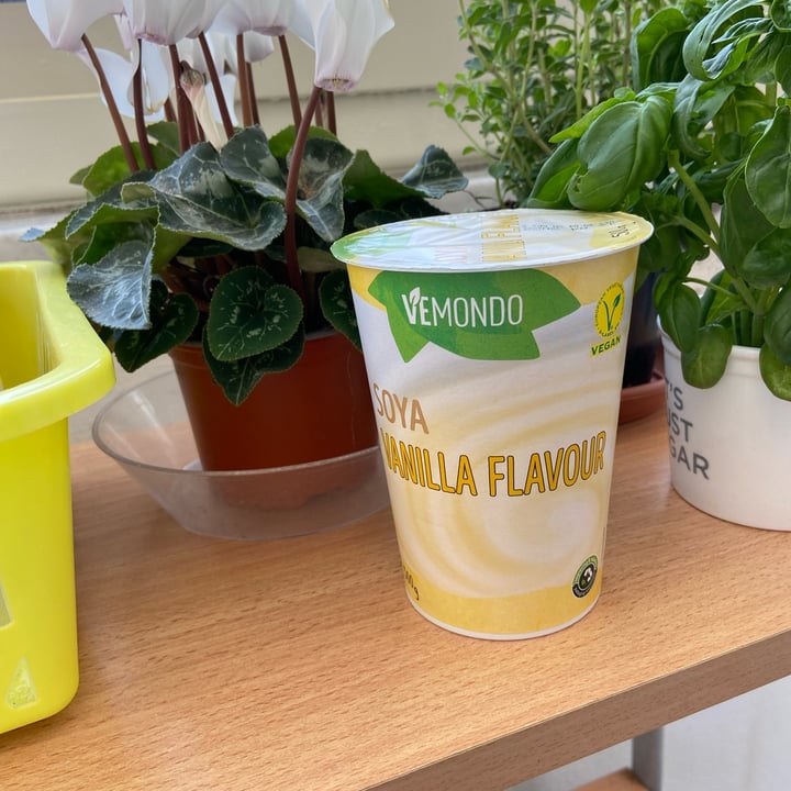 review photo of Vemondo Soya Vanilla Flavour shared by @elliemme on 01 Apr 2022 - review
