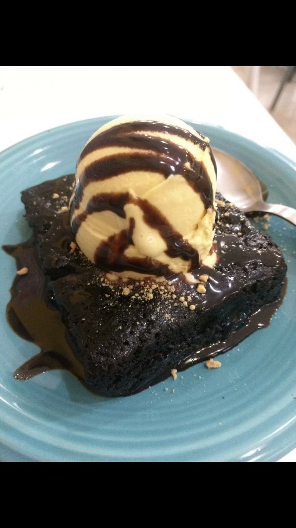 review photo of Loving Hut Microcentro Brownie con helado shared by @mariaagustinao on 22 Aug 2019 - review