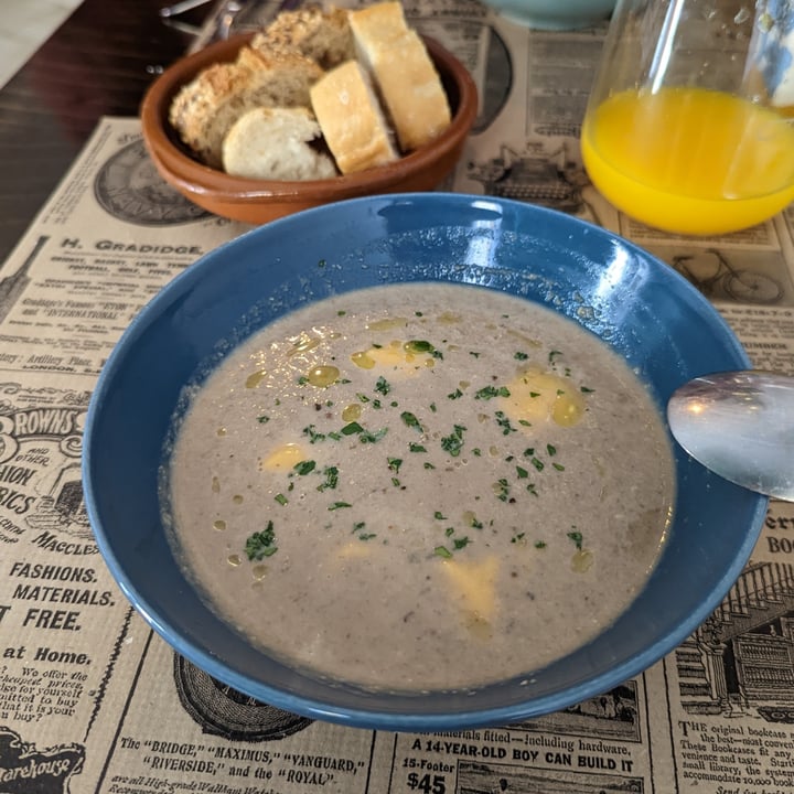 review photo of El Enano Verde Crema De Portobello Con Queso Cheddar shared by @annedj on 05 Dec 2022 - review