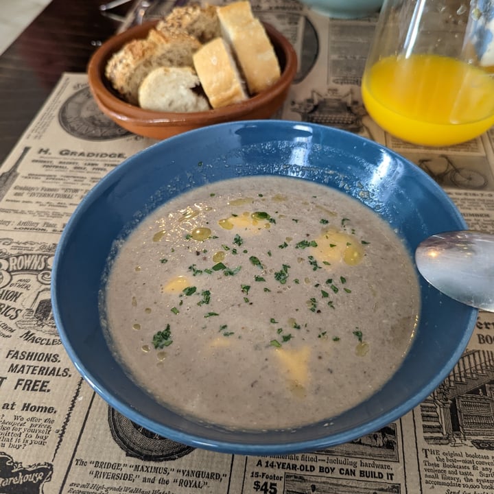 photo of El Enano Verde Crema De Portobello Con Queso Cheddar shared by @annedj on  05 Dec 2022 - review