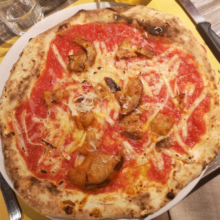 photo of Pizzeria Fratelli Roselli Pizza Classicveg shared by @theghostofcarol on  27 Nov 2021 - review