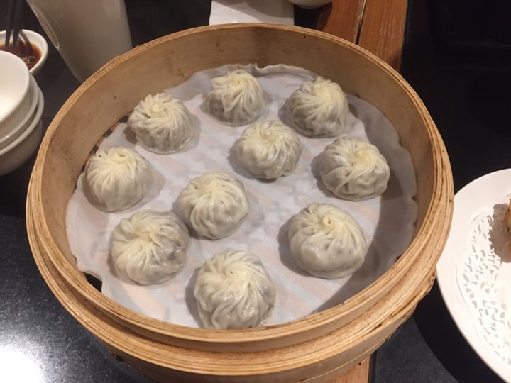 photo of Din Tai Fung Steamed Assorted Mushroom Dumplings Infused with Truffle Oil shared by @alaine on  17 Apr 2019 - review