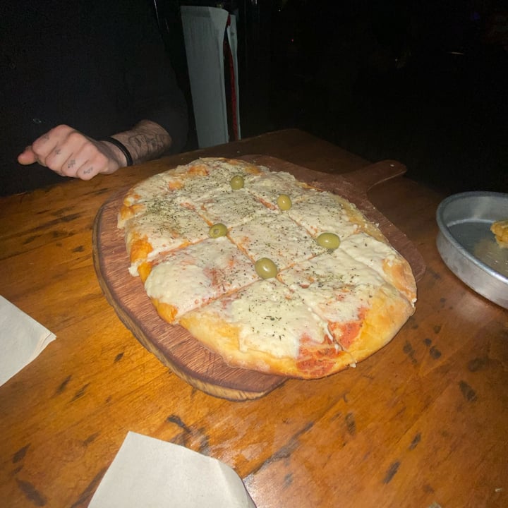 review photo of Temple Palermo Pizza Muzza shared by @1sol3 on 18 Sep 2022 - review