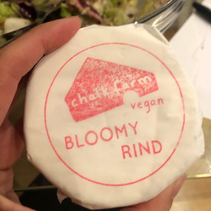 review photo of Chalk Farm Vegan Vegan Camembert shared by @semplicemente-vegan on 13 Mar 2022 - review