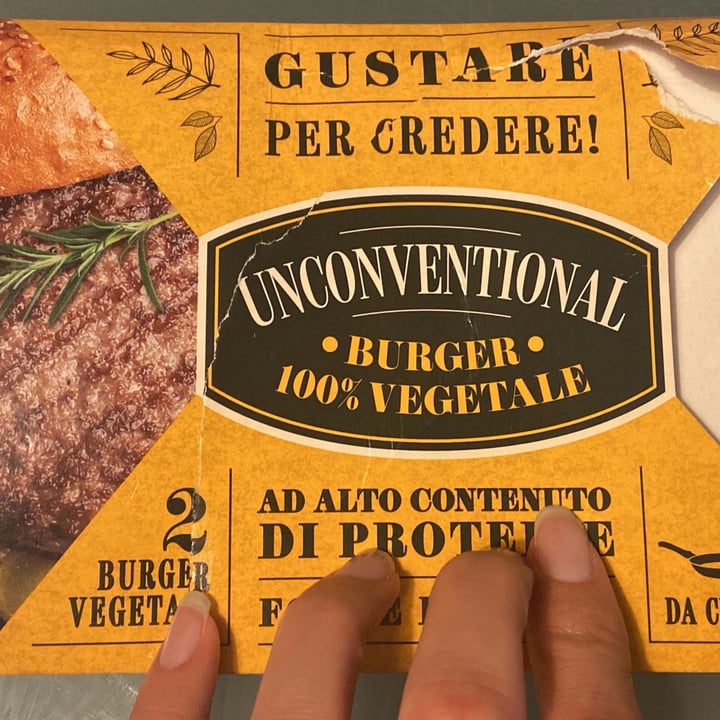 photo of Unconventional Burger Vegetale Classico - Classic Burger shared by @saravegan2021 on  10 Oct 2021 - review