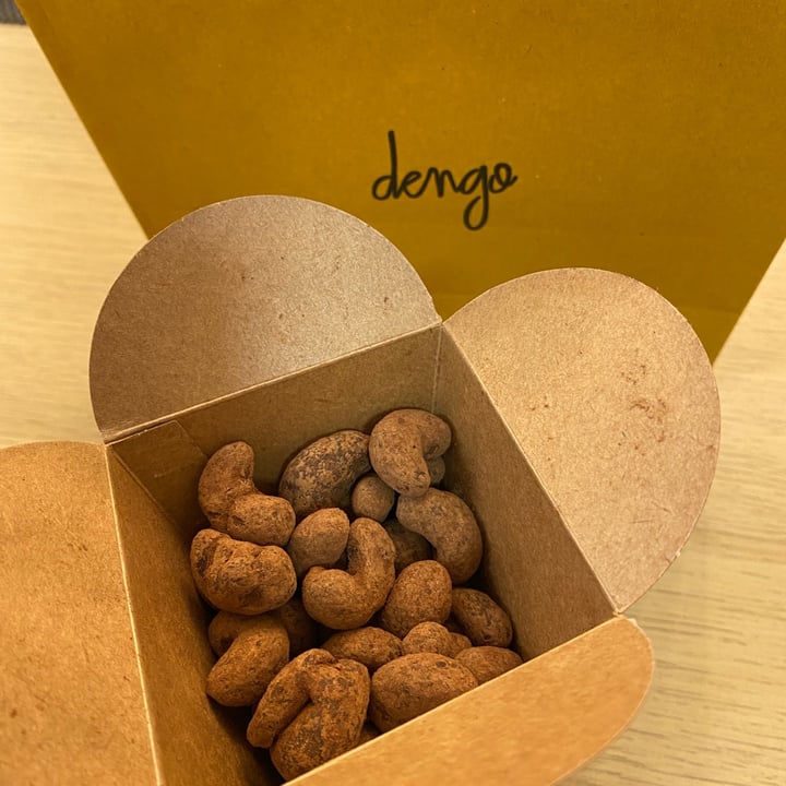 review photo of Dengo Chocolates Drágeas De Castanha De Caju shared by @tauanemelo on 16 Oct 2022 - review