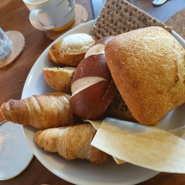 photo of BÄRISTOs Vegan Deli Brunchbox shared by @felice on  13 Nov 2022 - review