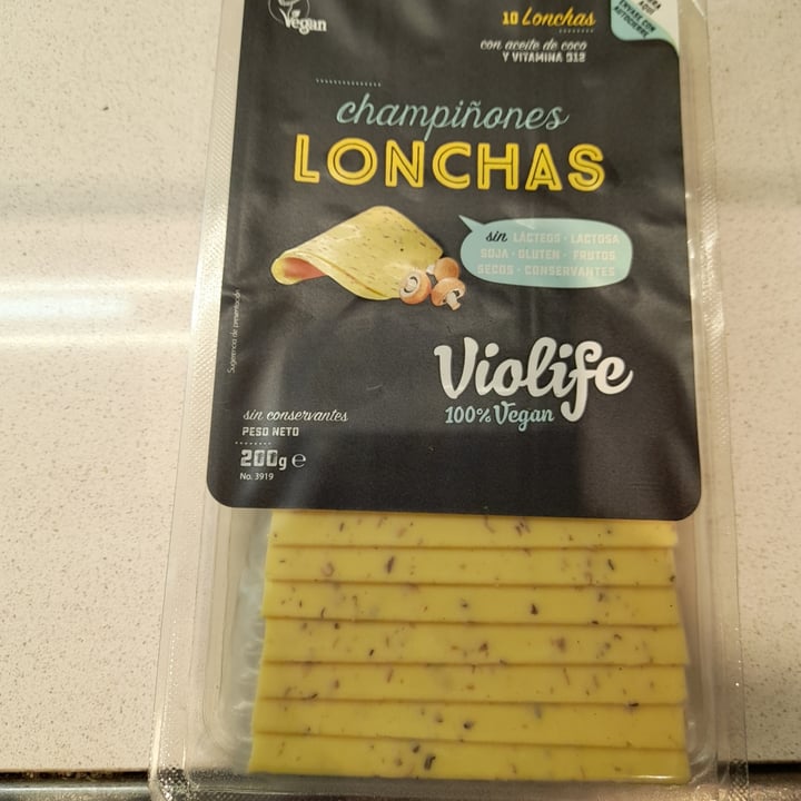 photo of Violife Queso Lonchas Con Champiñones shared by @guajira on  29 Oct 2021 - review