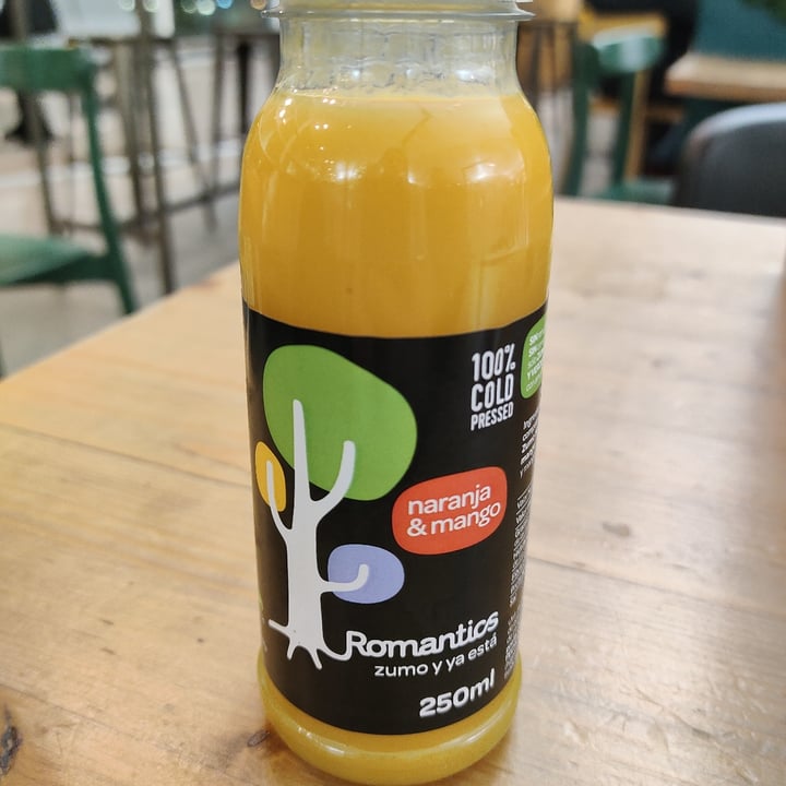 photo of Romantics Zumo De Naranja Y Mango shared by @silvia-m on  08 Dec 2022 - review