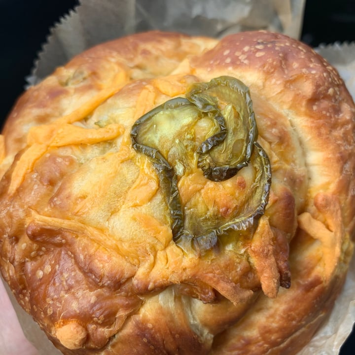 photo of Hopscotch Coffee Jalapeno cheddar Pretzel knot shared by @allhess on  07 Aug 2020 - review
