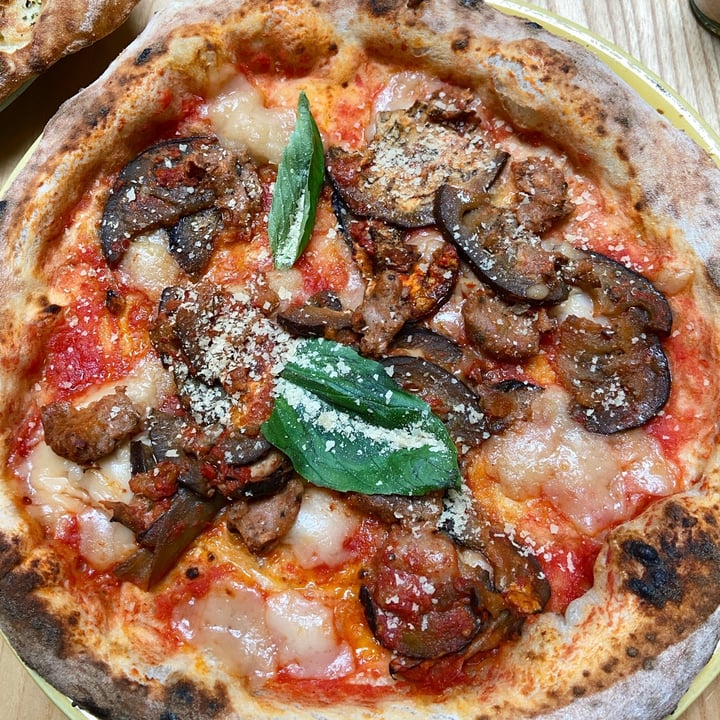 photo of Purezza - Vegan Pizza Camden The One And Only, Parmigiana Party shared by @alacoque on  14 Dec 2020 - review
