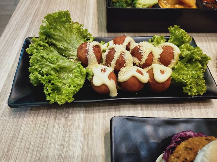 photo of GreenDot Westgate Chickpea Falafel Balls w Mayo Mustard Sauce (Vegan) shared by @rinnnnnnnnie on  23 May 2020 - review