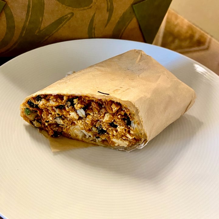 photo of Blend Vegan burrito shared by @ishani04 on  24 Jan 2022 - review
