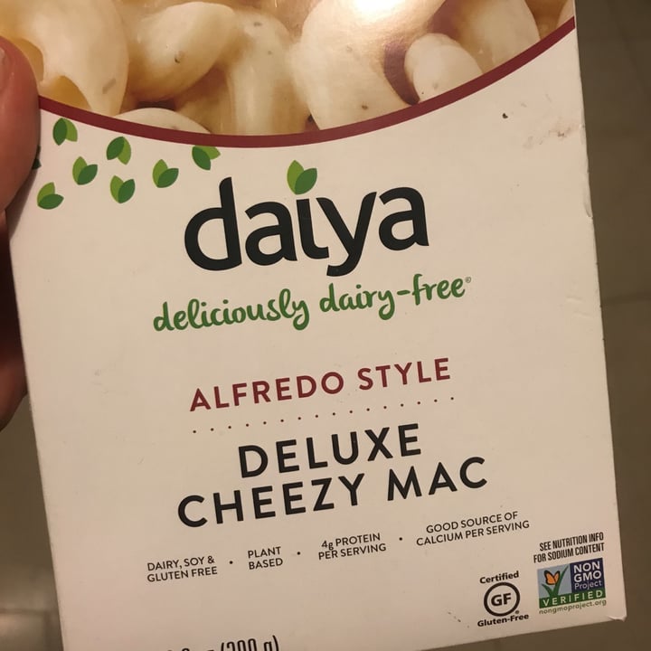 photo of Daiya Alfredo Style Deluxe Cheeze Sauce shared by @monitzin on  08 Apr 2021 - review
