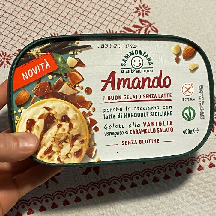 photo of Sammontana amando caramello salato shared by @arthurlee on  16 Oct 2022 - review