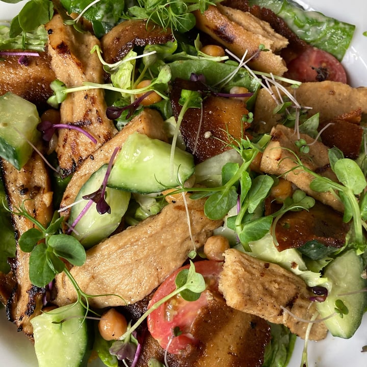 photo of Simon's Restaurant Vegan Caesar Salad shared by @meganlockey on  04 Aug 2022 - review