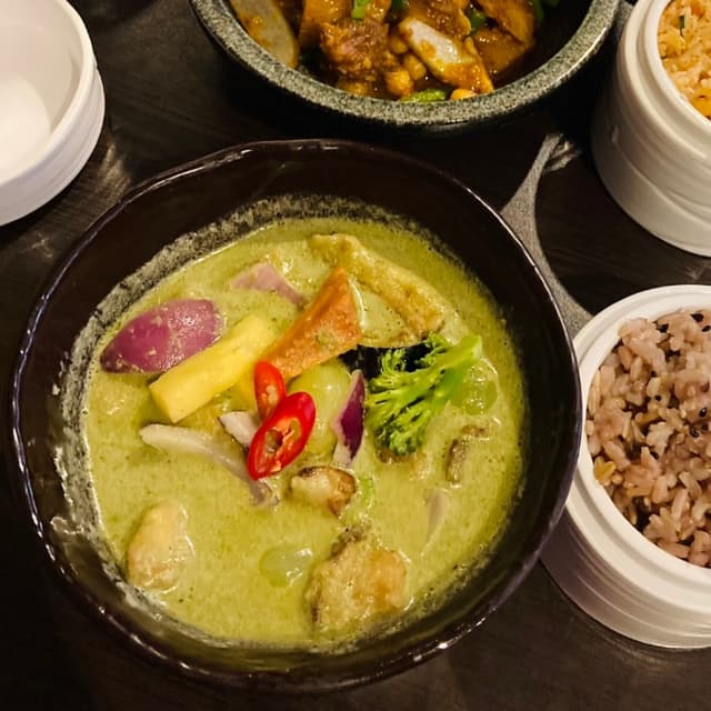 Foto del plato “Thai curry with king trumpet mushrooms”