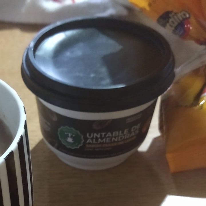 photo of Felices Las Vacas Untable de Almendras sabor Dulce de Leche shared by @medinasveronica on  06 Jul 2021 - review