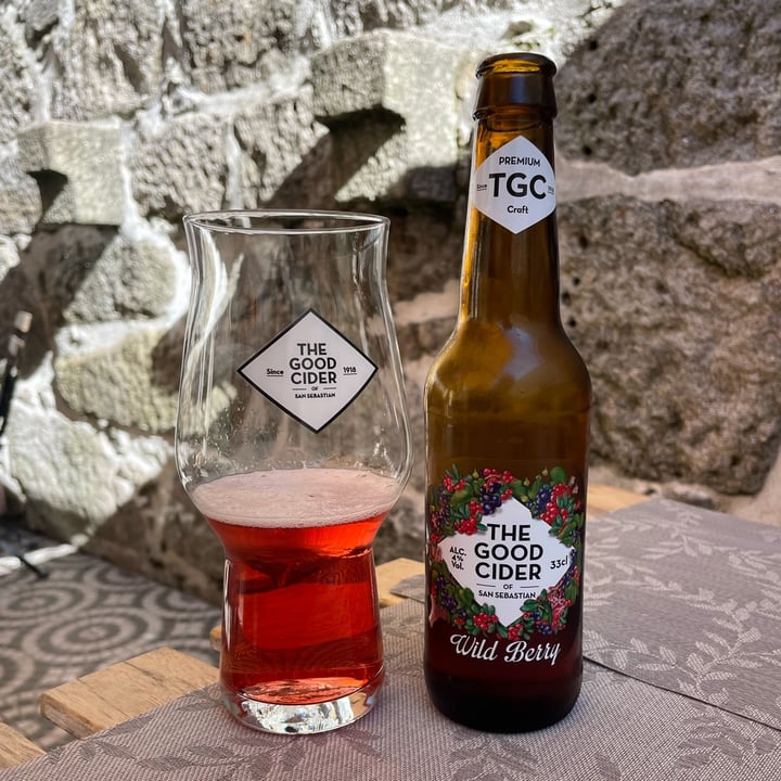 photo of O Porto dos Gatos Wild Berry Cider shared by @minmarmag on  09 Nov 2021 - review