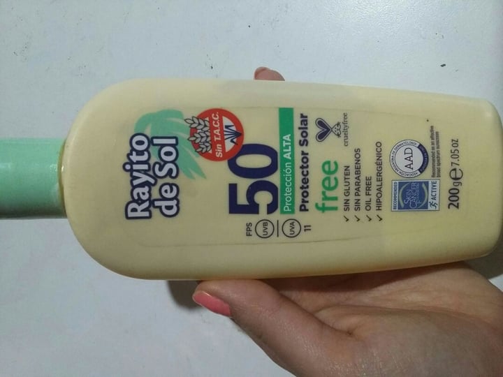 photo of Rayito de Sol Protector Solar Factor 50 UVA 11 shared by @xsxs on  18 Apr 2020 - review
