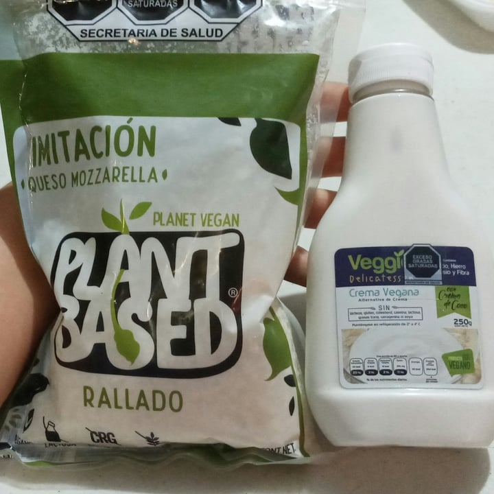 photo of Planet Vegan Plant Based Queso tipo mozzarella shared by @reiich28 on  25 Feb 2021 - review