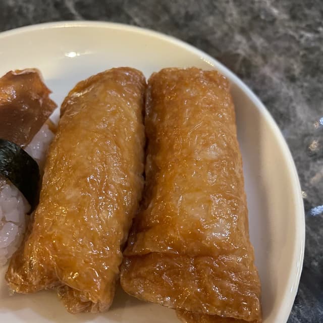 菜肴“Nigiri Inari Tofu”的照片