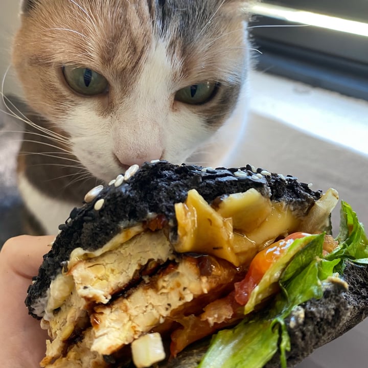 photo of The Kind Kitchen Darkside Burger shared by @ziena3 on  22 Sep 2020 - review