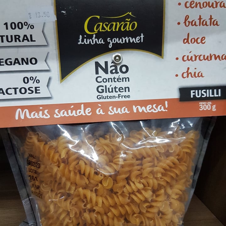 photo of Casarão Gourmet macarrão fusilli de cenoura, batata doce,  curcuma e chia shared by @liataubate12345 on  21 Jun 2022 - review