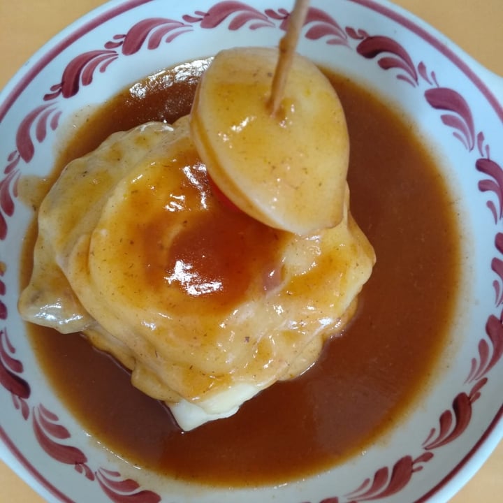 review photo of Santa Francesinha Francesinha Vegana shared by @ankajimz on 23 May 2020 - review