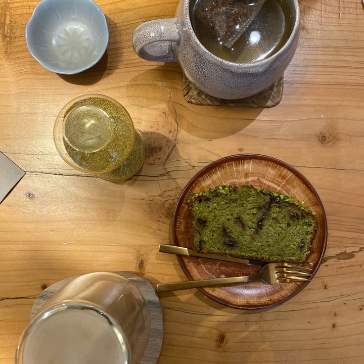 photo of Kintsugi tea&cakes Vegan Cake shared by @franq on  01 Dec 2021 - review