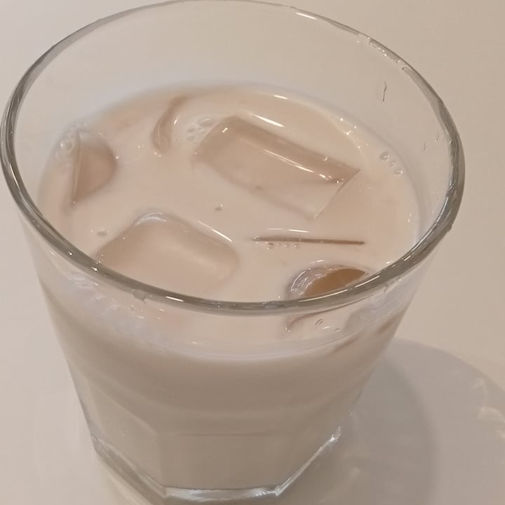 photo of iVegan (i12 Katong) Almond Milk shared by @kismetcandle on  26 Oct 2022 - review