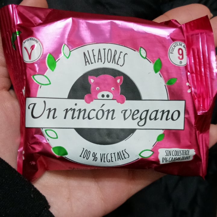 photo of Un Rincón Vegano Alfajor de Membrillo shared by @lulu19 on  29 Jun 2021 - review