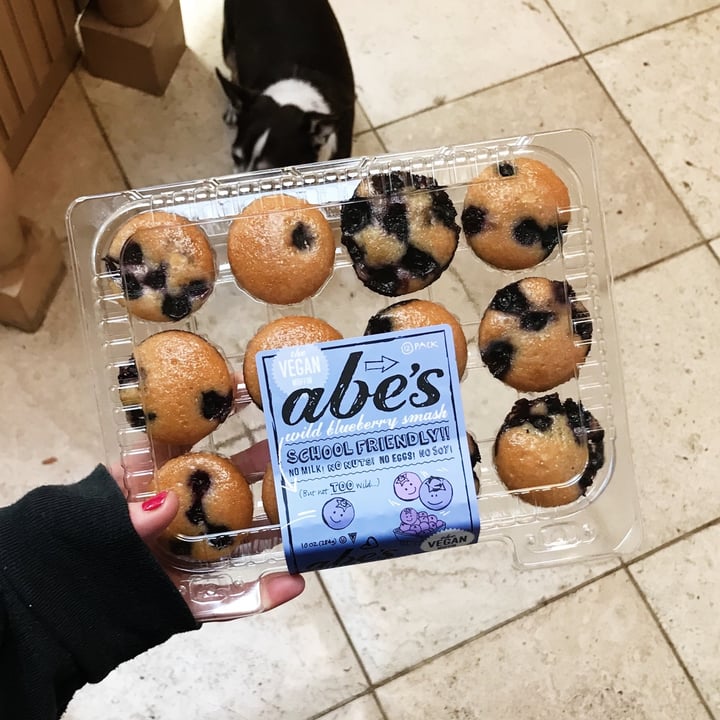 review photo of Abe's Vegan Muffins Wild Blueberry Muffin shared by @thetreekisser on 05 Jan 2021 - review