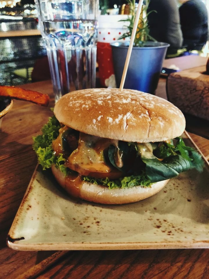 photo of Hans Im Glück German Burgergrill Fabelhafter shared by @hownowbrownkow on  06 Jan 2019 - review