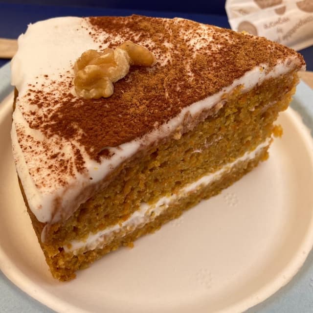 Photo of the dish “torta noci e carote”