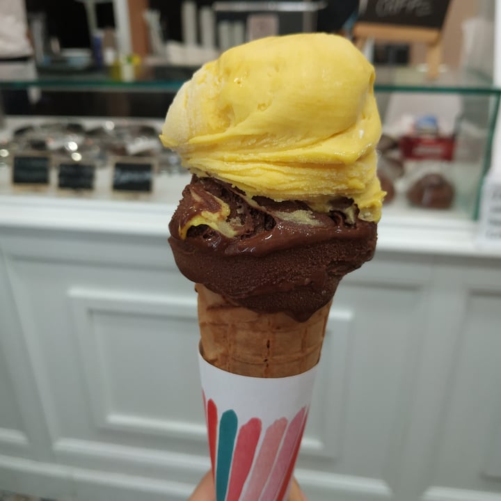 review photo of Sidozzi gelateria caffetteria Gelato shared by @robylove on 17 Aug 2022 - review