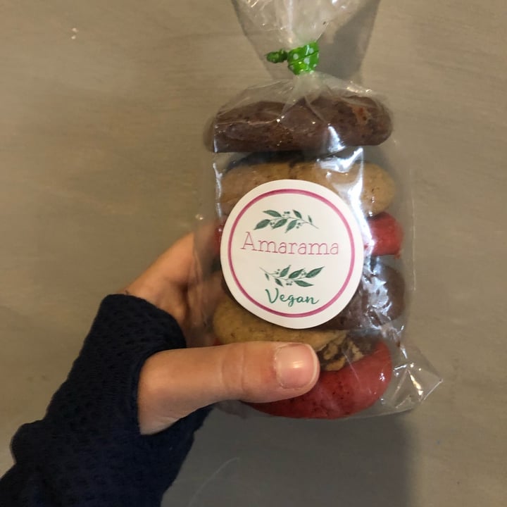 photo of Amarama Vegan Cookies variadas shared by @marianamarinho on  07 Nov 2022 - review