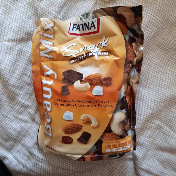 review photo of Fatina Anacardi - Cocco - Cioccolato Fondente bellezza e benessere shared by @vegisg00d on 26 Apr 2022 - review