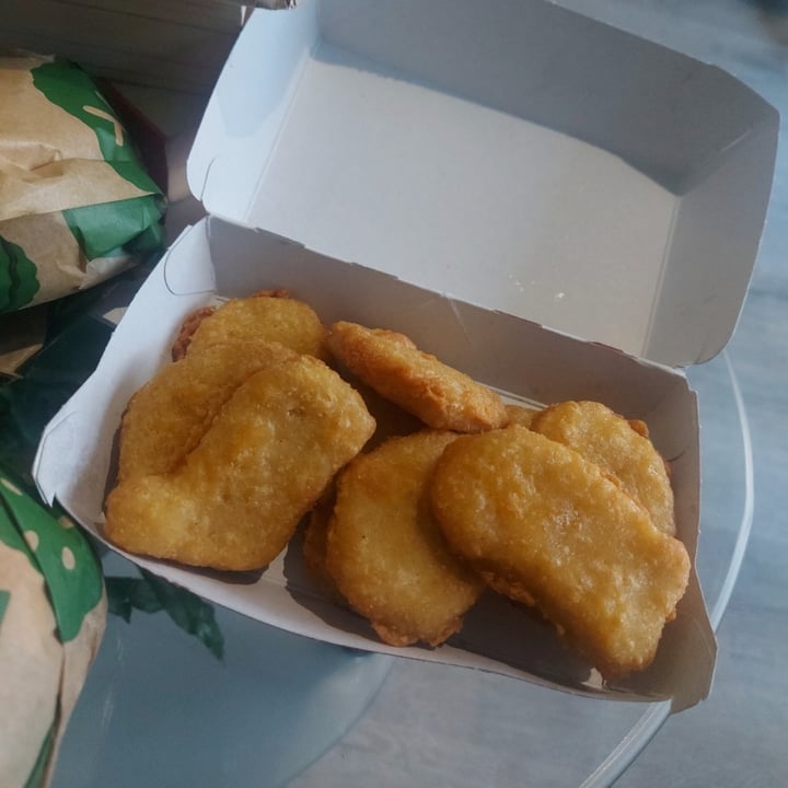 photo of Burger King South Africa Vegan Nuggets shared by @rosevr on  06 Oct 2021 - review