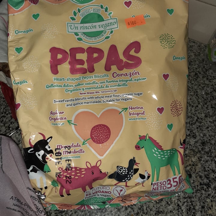 photo of Un Rincón Vegano Pepas de Corazon Galletitas Dulces con Sabor a Vainilla con Harina Integral, Azucar Organica y Mermelada de Membrillo shared by @kukylamarque on  07 Jul 2021 - review