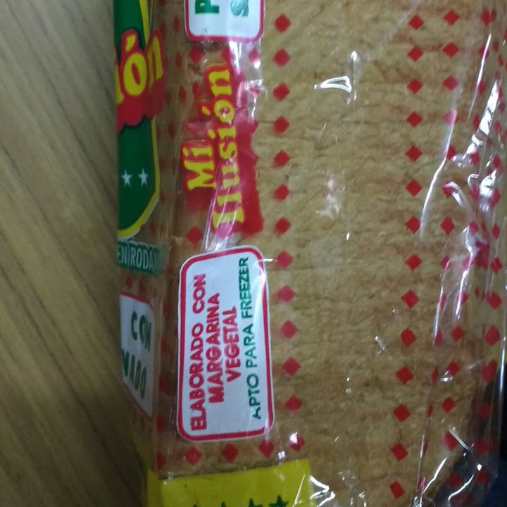 photo of Mi ilusión Pan de salvado tipo molde shared by @kareng on  26 Apr 2020 - review