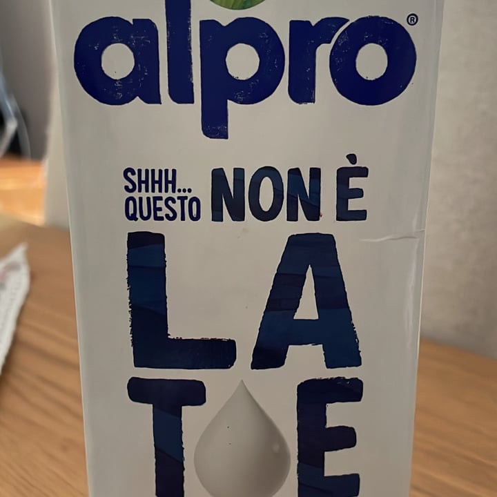 photo of Alpro This is Not Milk Classic Questo Non è Late Classico shared by @ornellam on  04 Jul 2022 - review