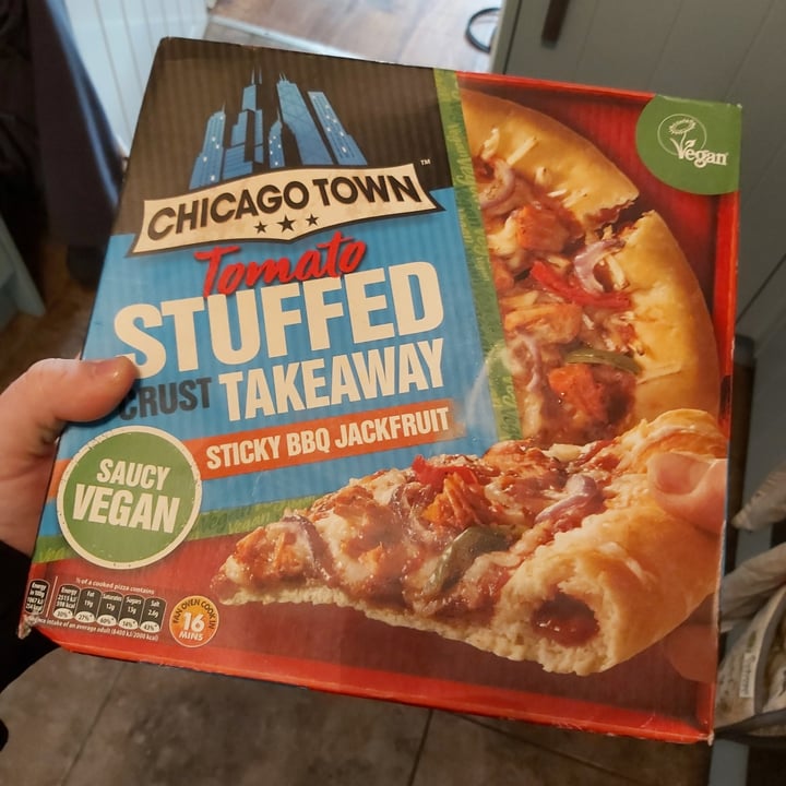 photo of Chicago Town Tomato Stuffed Crust Takeaway Sticky Bbq Jackfruit Pizza shared by @mbusby993 on  07 Apr 2021 - review