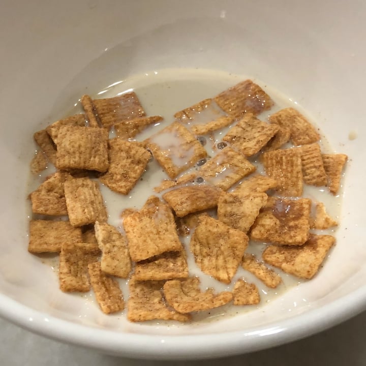 photo of General Mills 	Cinnamon Toast Crunch shared by @m1tch9i on  05 May 2022 - review