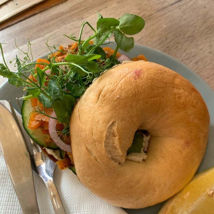 photo of Nourish'd Café & Juicery Sultry salmxn bagel shared by @sandra12345 on  31 Mar 2022 - review