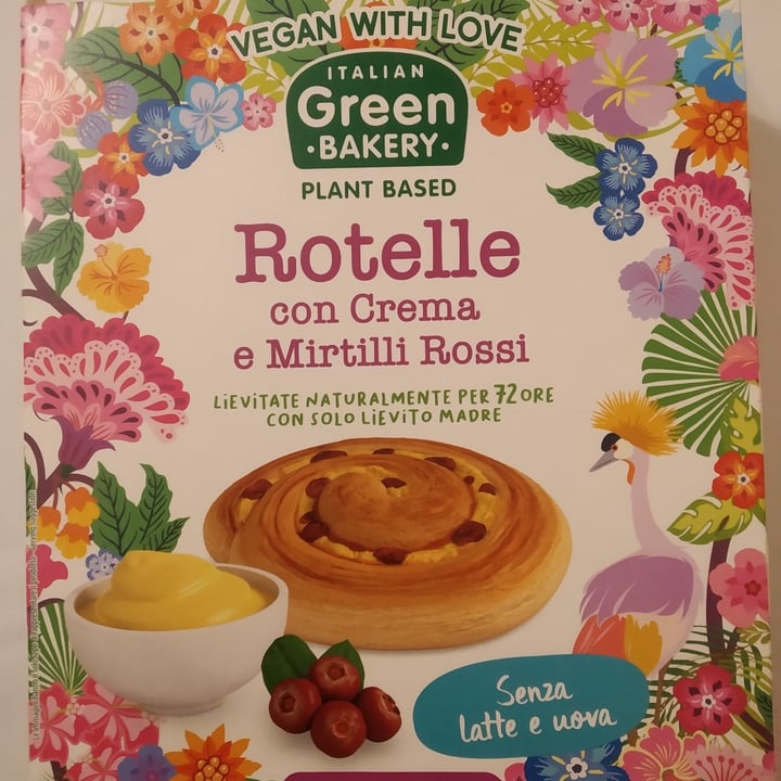 review photo of italian green bakery Rotelle Con Crema E Mirtilli Rossi shared by @johannesburg on 29 Nov 2022 - review