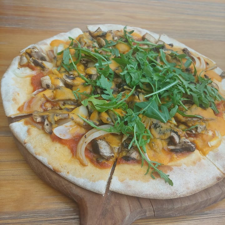 photo of Genius Central Singapore Mixed Mushroom Pizza (Veganized) shared by @vegananu on  16 Mar 2021 - review