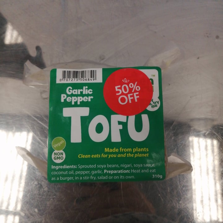 photo of Green Guru Tofu Firm Baked Pepper Garlic shared by @plantbasedsunday on  24 Mar 2022 - review
