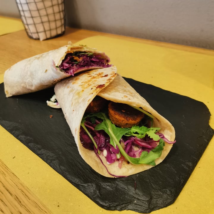 review photo of Malerba Vegan burrito & sandwich shared by @ambrosilucrezia on 06 Dec 2021 - review